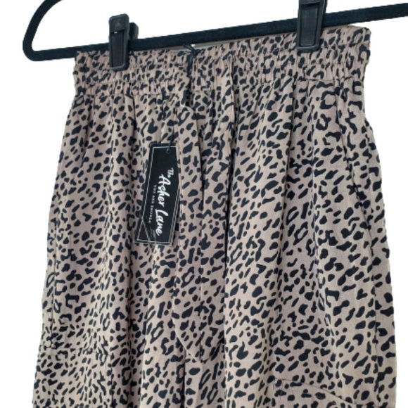 The Asher Lane Fiercely Loyal Leopard Drawstring Joggers. New!!! Size SM - Picture 7 of 9